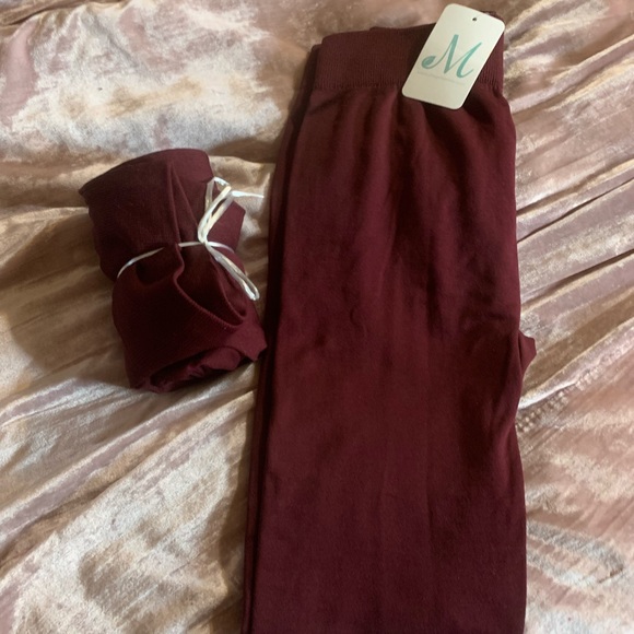 NWT Zenana Outfitters fleece lined “Love Yourself” burgundy yoga legging S/M - Picture 6 of 7